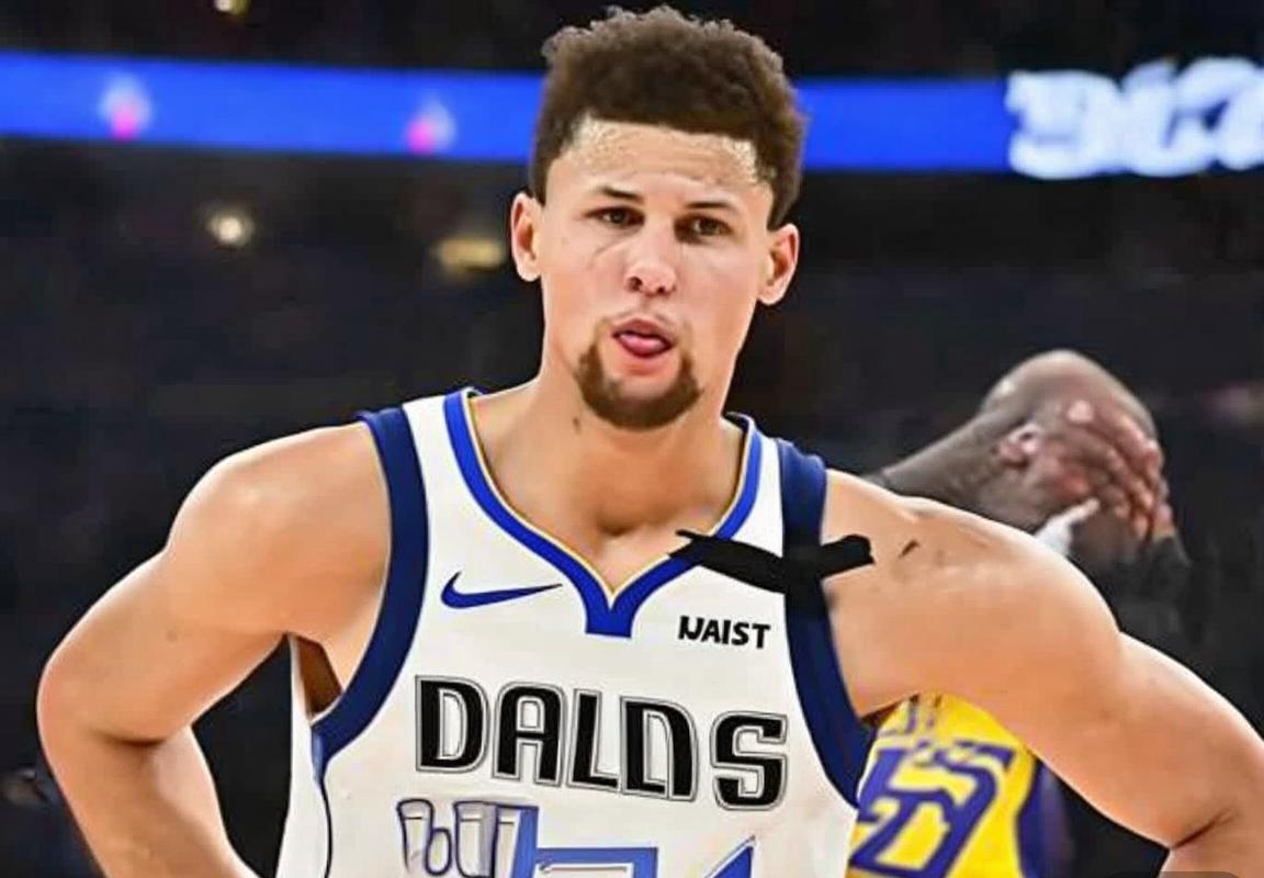 湖人调整轮换金州勇士队穆迪缺阵，卢卡盛赞詹姆斯领导力